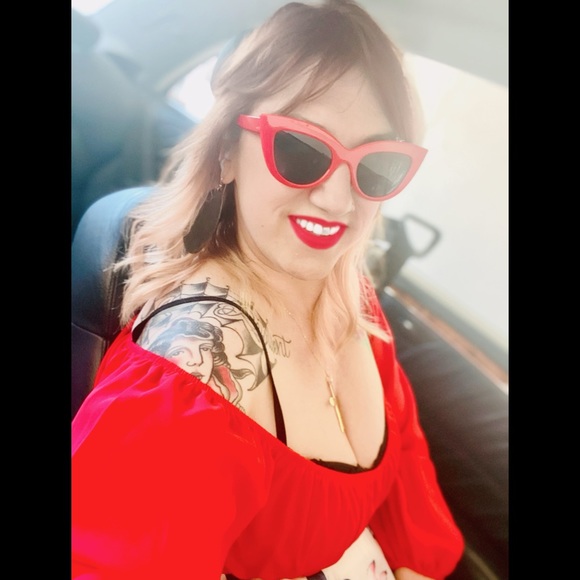 Meet your Posher, Sasha - Picture 1 of 1